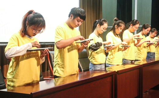 學(xué)生客串.jpg